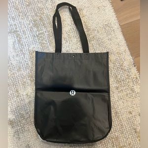 Lululemon bag